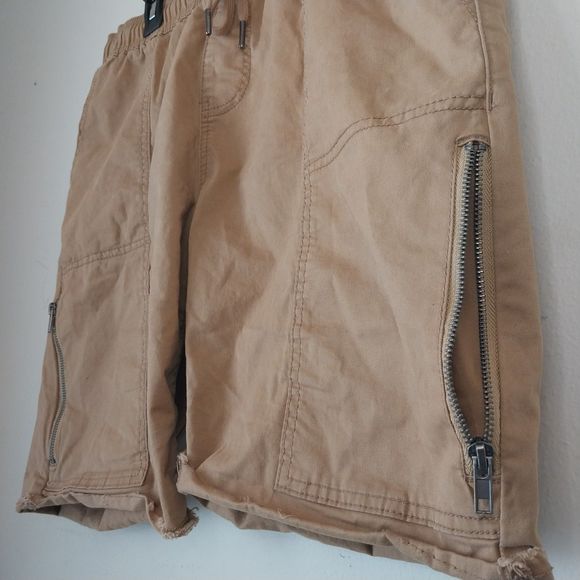 Men's Grindhouse Denim Tan Zip Pocket Distressed Shorts - Size 34 - Picture 5 of 6